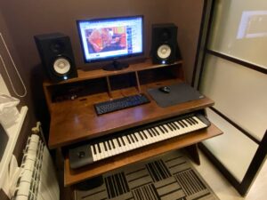 Studio Desk S