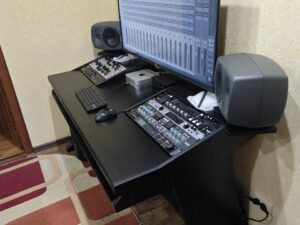 Стол звукорежиссера StudioDesk Producer 1